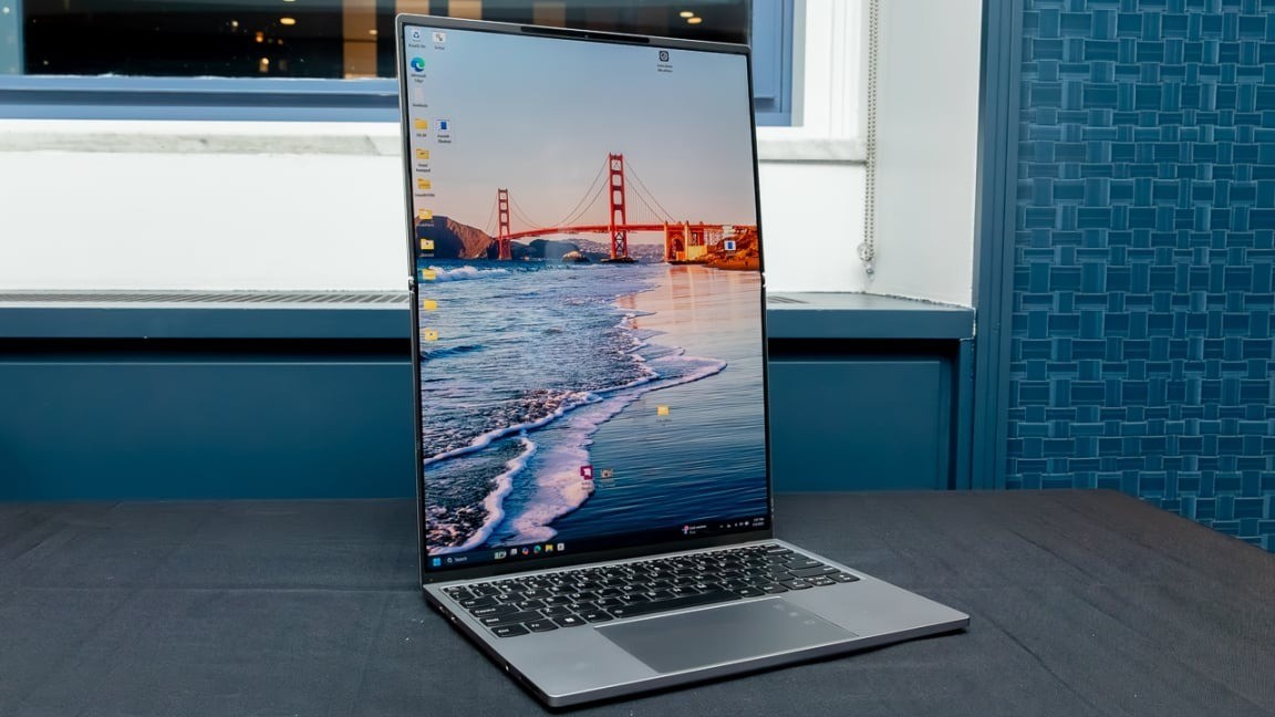 Lenovo ThinkBook Flip AI (Foto: PCMag)